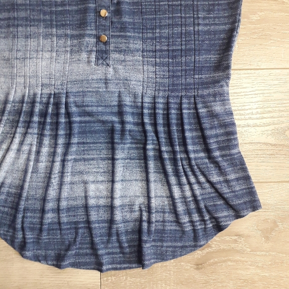 establish 1962 | Flowy sleeveless summer top - Picture 4 of 10